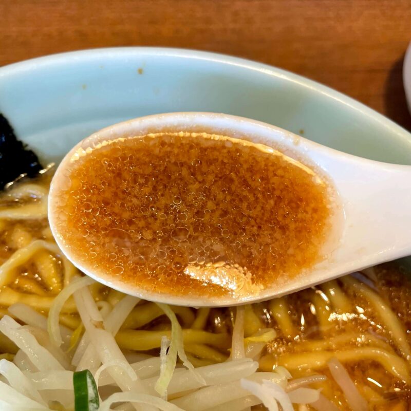 麺通　背脂醤油スープ